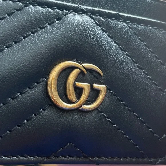 Gucci Black and Gold Card & Coin Holder - Picture 3 of 6